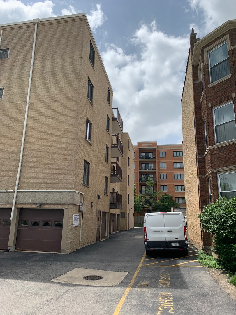 900 S River Road 4A