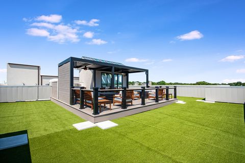 Tiny photo for 10 Illinois Street #5A, St. Charles, IL 60174 (MLS # 12606656)