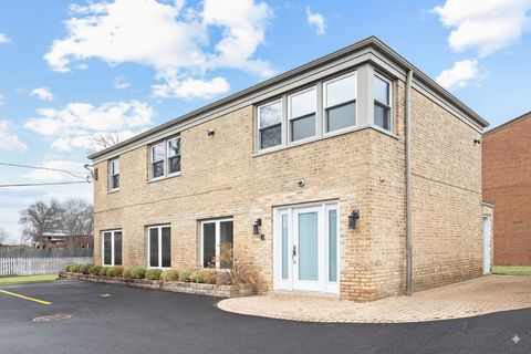 423 Funston Avenue 1R Highwood IL 60040