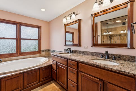 Tiny photo for 738 W Evergreen Court, Palatine, IL 60067 (MLS # 12679952)