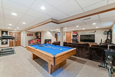 Tiny photo for 738 W Evergreen Court, Palatine, IL 60067 (MLS # 12679952)
