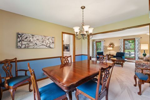 Tiny photo for 738 W Evergreen Court, Palatine, IL 60067 (MLS # 12679952)