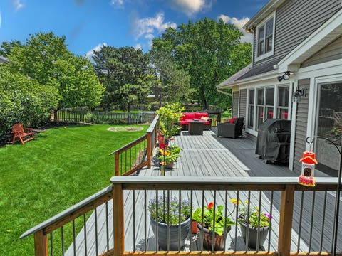 Tiny photo for 738 W Evergreen Court, Palatine, IL 60067 (MLS # 12679952)