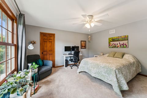 Tiny photo for 738 W Evergreen Court, Palatine, IL 60067 (MLS # 12679952)