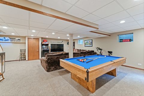 Tiny photo for 738 W Evergreen Court, Palatine, IL 60067 (MLS # 12679952)
