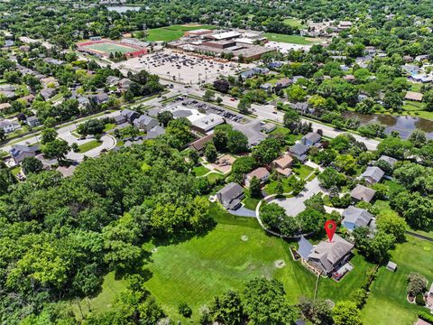Tiny photo for 738 W Evergreen Court, Palatine, IL 60067 (MLS # 12679952)
