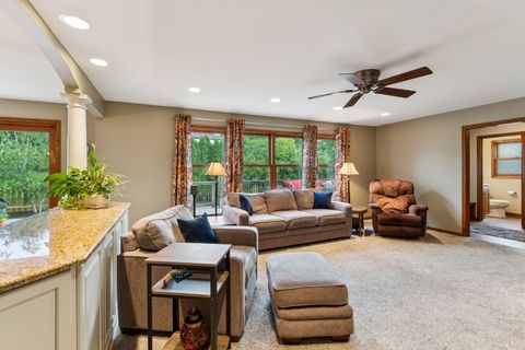 Tiny photo for 738 W Evergreen Court, Palatine, IL 60067 (MLS # 12679952)