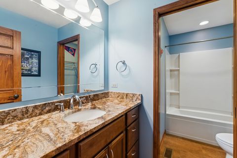 Tiny photo for 738 W Evergreen Court, Palatine, IL 60067 (MLS # 12679952)