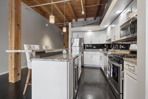 Tiny photo for 616 W Fulton Street #513, Chicago, IL 60661 (MLS # 12756685)