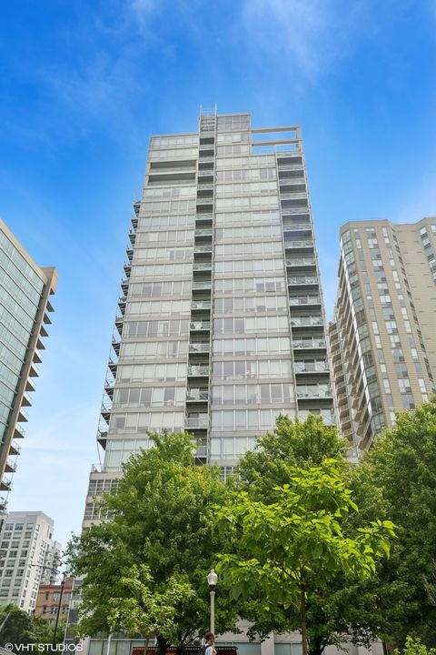 Photo of 653 N KINGSBURY Street #802, Chicago, IL 60654 (MLS # 12572037)