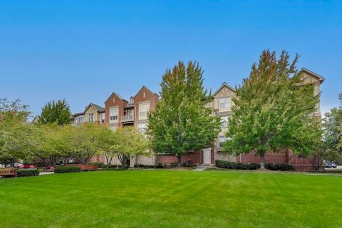 Tiny photo for 1950 Farnsworth Lane #202, Northbrook, IL 60062 (MLS # 12496970)