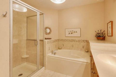 Tiny photo for 1950 Farnsworth Lane #202, Northbrook, IL 60062 (MLS # 12496970)