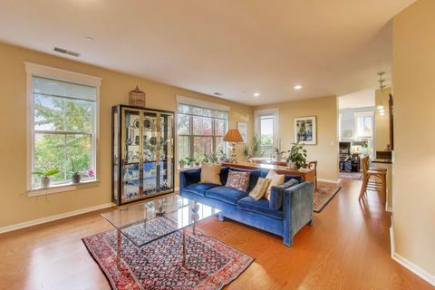 Tiny photo for 1950 Farnsworth Lane #202, Northbrook, IL 60062 (MLS # 12496970)