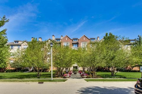 Tiny photo for 1950 Farnsworth Lane #202, Northbrook, IL 60062 (MLS # 12496970)