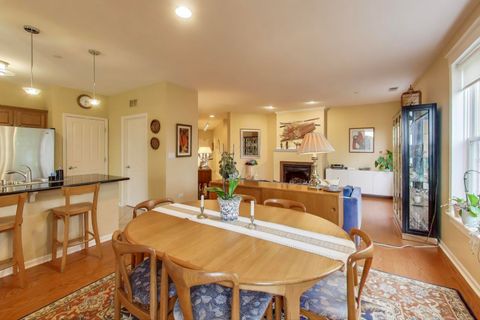 Tiny photo for 1950 Farnsworth Lane #202, Northbrook, IL 60062 (MLS # 12496970)