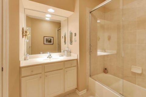 Tiny photo for 1950 Farnsworth Lane #202, Northbrook, IL 60062 (MLS # 12496970)