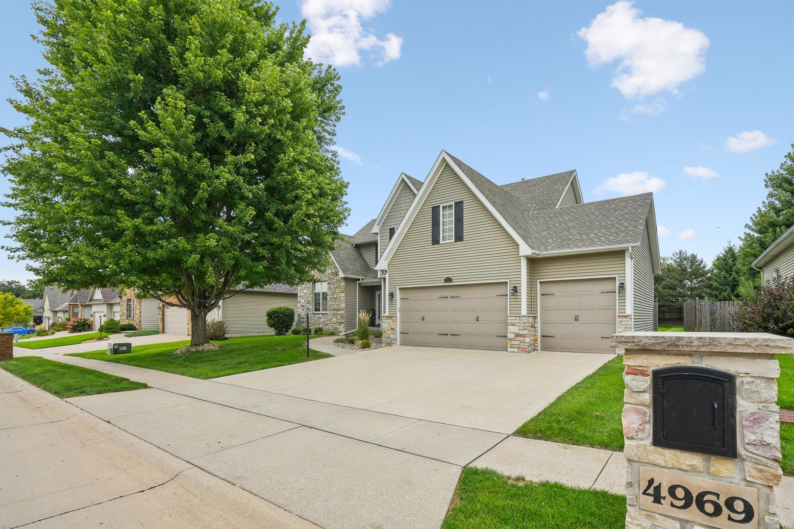 4969 Brittany Court