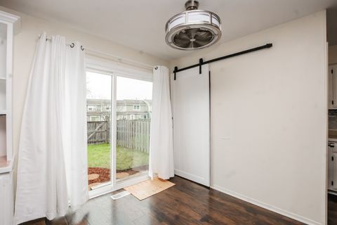 Tiny photo for 837 Carnaby Court, Schaumburg, IL 60194 (MLS # 12593451)