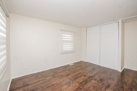 Tiny photo for 837 Carnaby Court, Schaumburg, IL 60194 (MLS # 12593451)