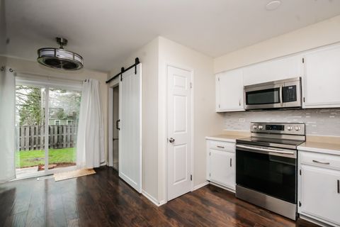 Tiny photo for 837 Carnaby Court, Schaumburg, IL 60194 (MLS # 12593451)