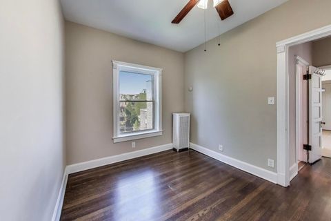 Tiny photo for 631 W Barry Avenue #3G, Chicago, IL 60657 (MLS # 12469395)