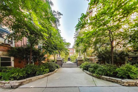 Tiny photo for 631 W Barry Avenue #3G, Chicago, IL 60657 (MLS # 12469395)