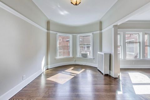 Tiny photo for 631 W Barry Avenue #3G, Chicago, IL 60657 (MLS # 12469395)