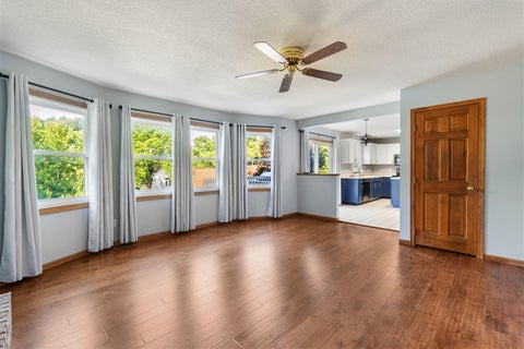Tiny photo for 4824 Kynnelworth Drive, Bettendorf, IA 52722 (MLS # 12726288)