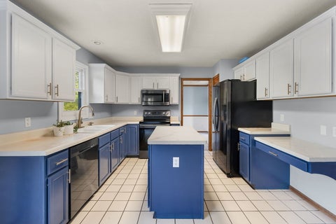 Tiny photo for 4824 Kynnelworth Drive, Bettendorf, IA 52722 (MLS # 12726288)