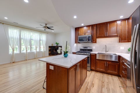 Tiny photo for 2300 W Bloomingdale Avenue #D, Chicago, IL 60647 (MLS # 12664383)