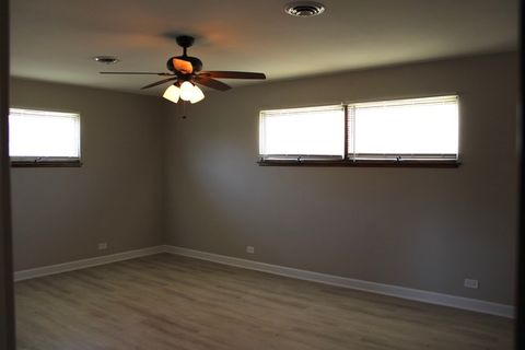 Tiny photo for 724 Barnsdale Road #2, La Grange Park, IL 60526 (MLS # 12505547)