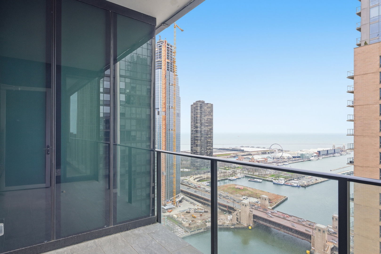 363 E Wacker Drive 2709