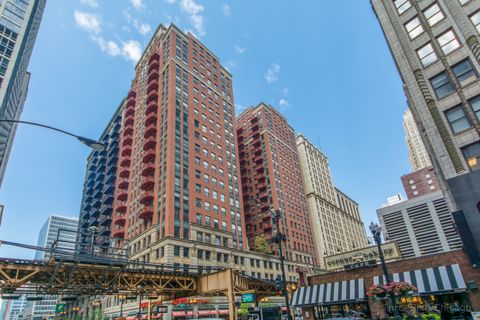 Photo of 208 W Washington Street #912, Chicago, IL 60606 (MLS # 12633970)