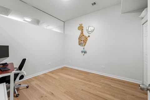 Tiny photo for 208 W Washington Street #912, Chicago, IL 60606 (MLS # 12633970)