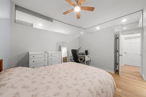Tiny photo for 208 W Washington Street #912, Chicago, IL 60606 (MLS # 12633970)