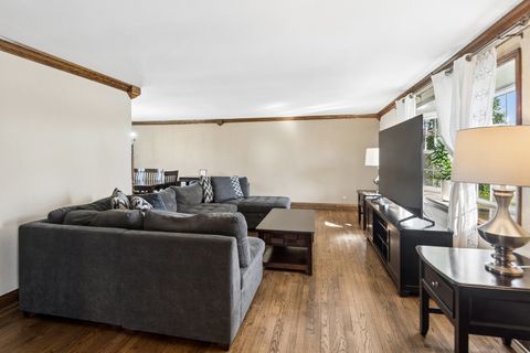 Tiny photo for 828 Harwich Lane, Schaumburg, IL 60194 (MLS # 12594226)