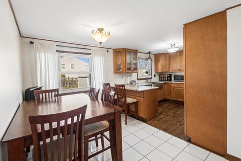 Tiny photo for 828 Harwich Lane, Schaumburg, IL 60194 (MLS # 12594226)