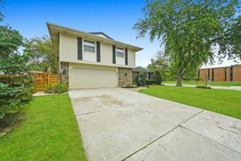Tiny photo for 828 Harwich Lane, Schaumburg, IL 60194 (MLS # 12594226)