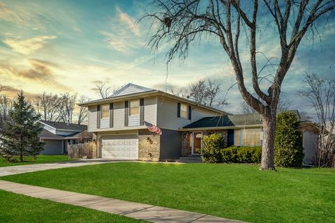 Photo of 828 Harwich Lane, Schaumburg, IL 60194 (MLS # 12594226)