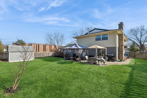 Tiny photo for 828 Harwich Lane, Schaumburg, IL 60194 (MLS # 12594226)