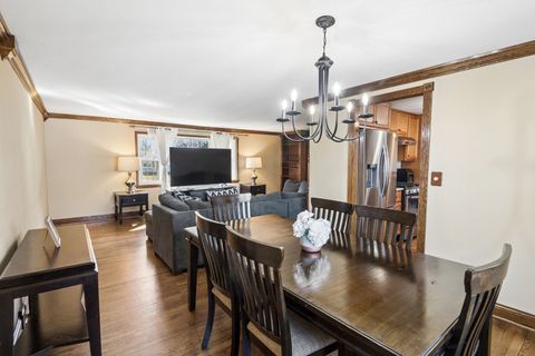 Tiny photo for 828 Harwich Lane, Schaumburg, IL 60194 (MLS # 12594226)