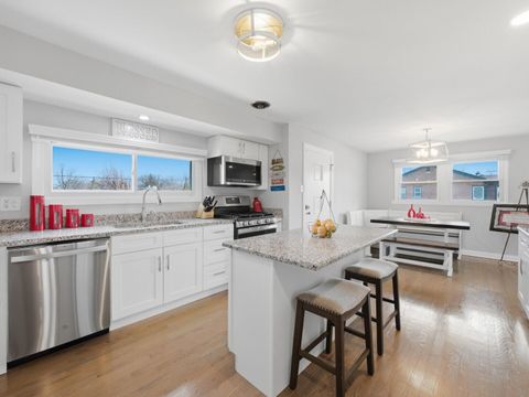 Tiny photo for 18441 Marshfield Avenue, Homewood, IL 60430 (MLS # 12615883)