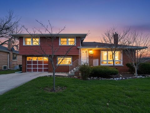 Tiny photo for 18441 Marshfield Avenue, Homewood, IL 60430 (MLS # 12615883)