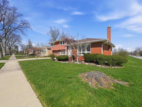 Tiny photo for 18441 Marshfield Avenue, Homewood, IL 60430 (MLS # 12615883)