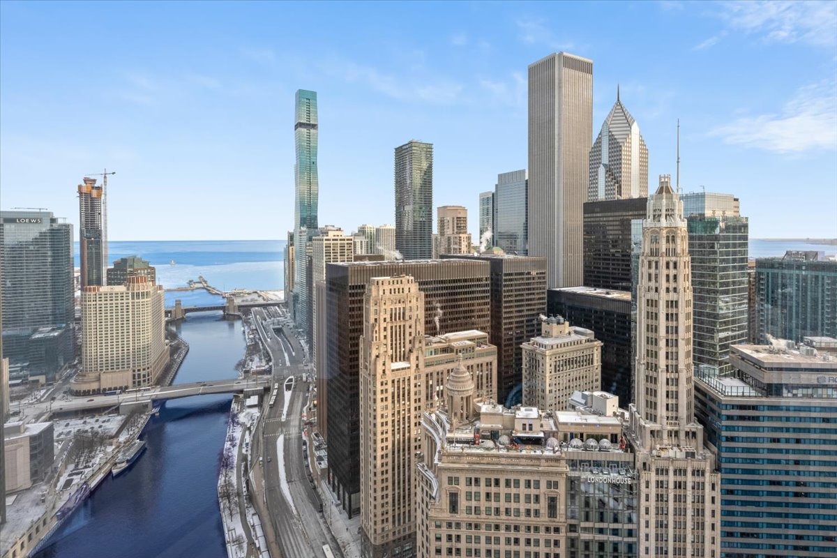401 N Wabash Avenue 34I