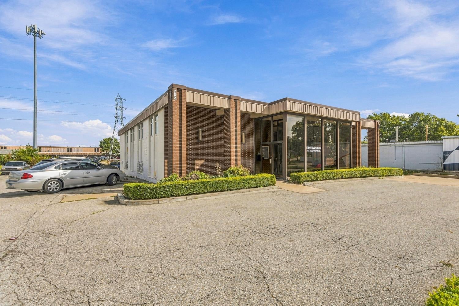 702 Bloomington Road