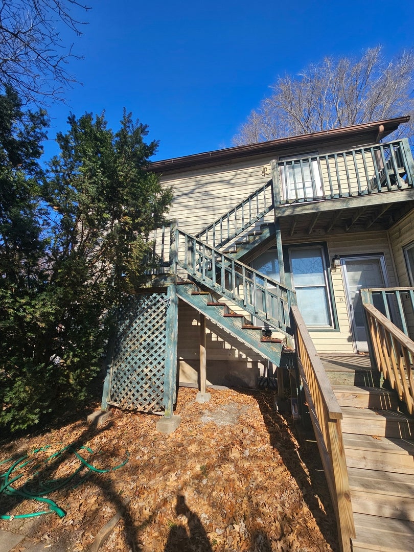 929 Bridge Avenue