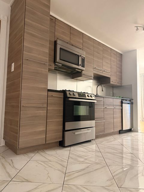 Tiny photo for 760 Dempster Street #110, Mount Prospect, IL 60056 (MLS # 12506662)