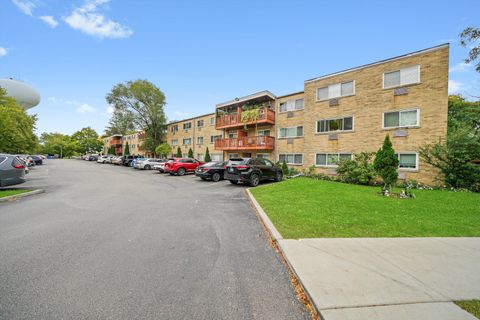 Tiny photo for 760 Dempster Street #110, Mount Prospect, IL 60056 (MLS # 12506662)