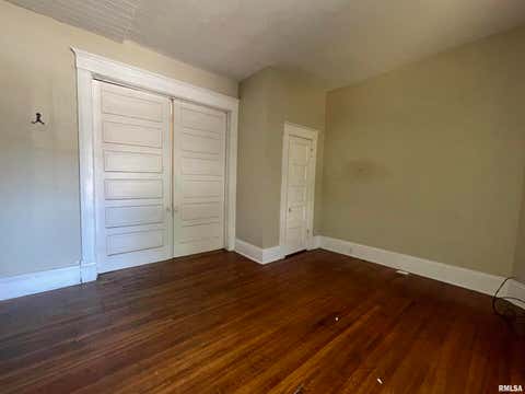 Tiny photo for 209 N Springer Street, Carbondale, IL 62901 (MLS # 12651779)